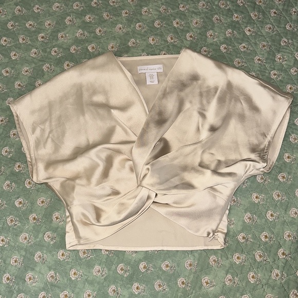 House of Harlow 1960 Silk Twist Front Crop Top in Ivory - Picture 2 of 2